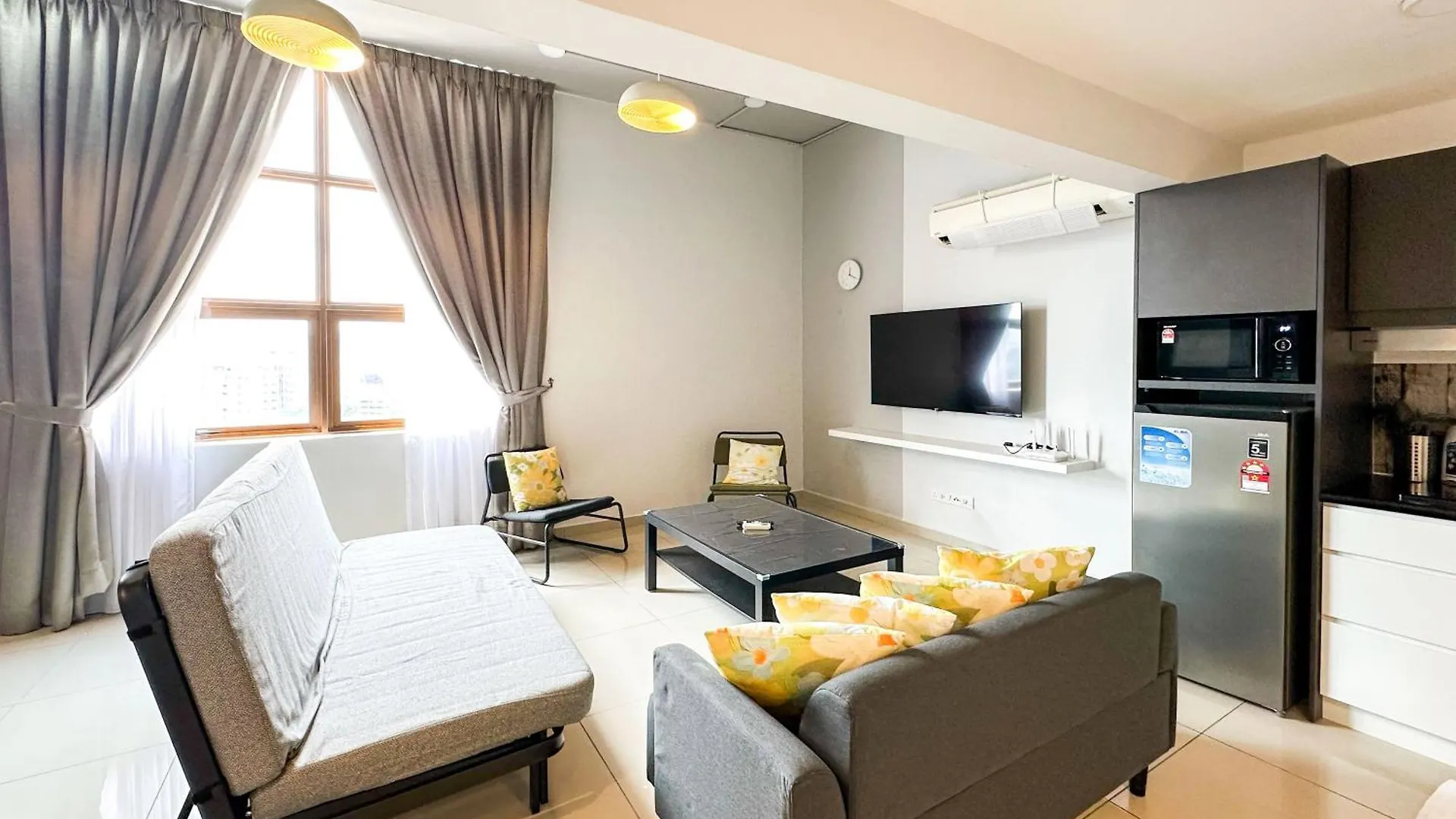 Pinnacle Kelana Jaya By Airhost Petaling Jaya 0*,