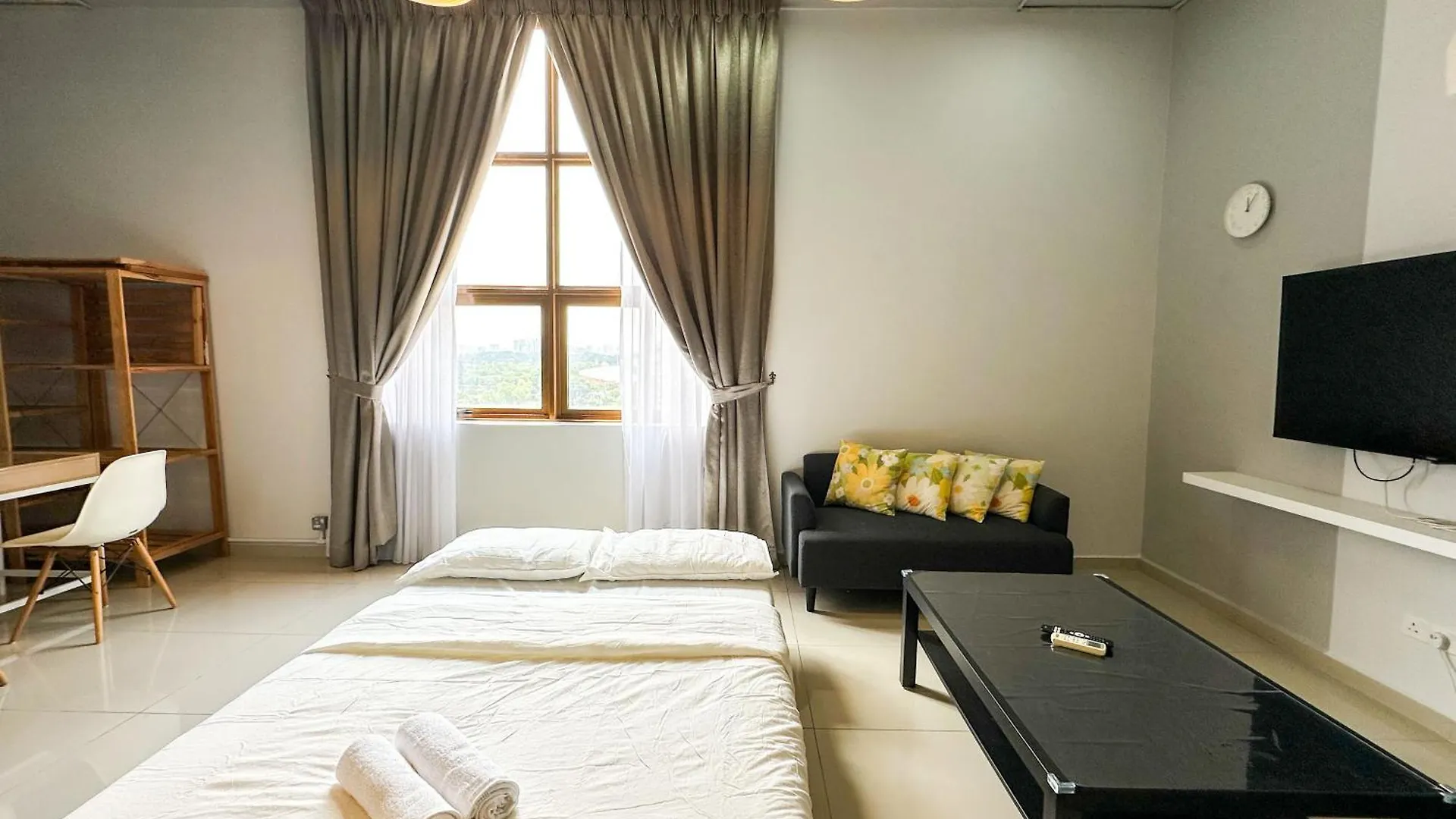 Pinnacle Kelana Jaya By Airhost Petaling Jaya